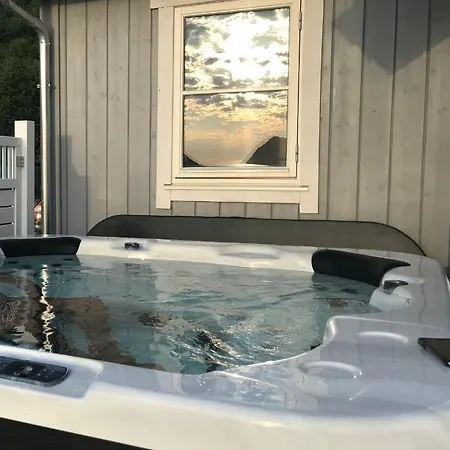 Panorama Lofoten With Jacuzzi Magic View *