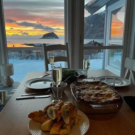 Panorama Lofoten With Jacuzzi Magic View Offersoya