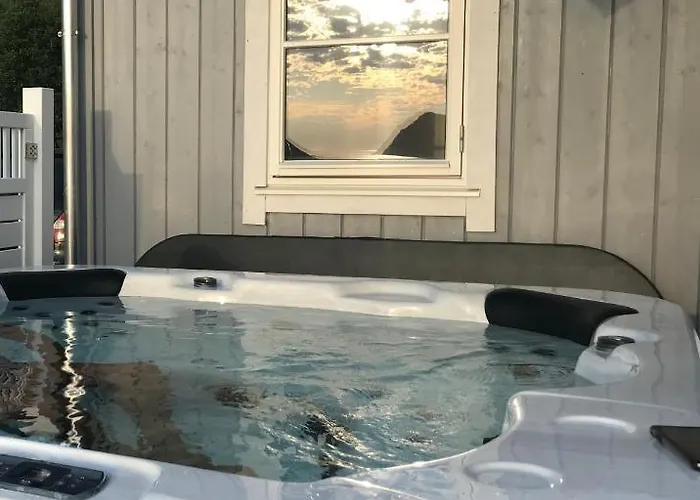 Panorama Lofoten With Jacuzzi Magic View *