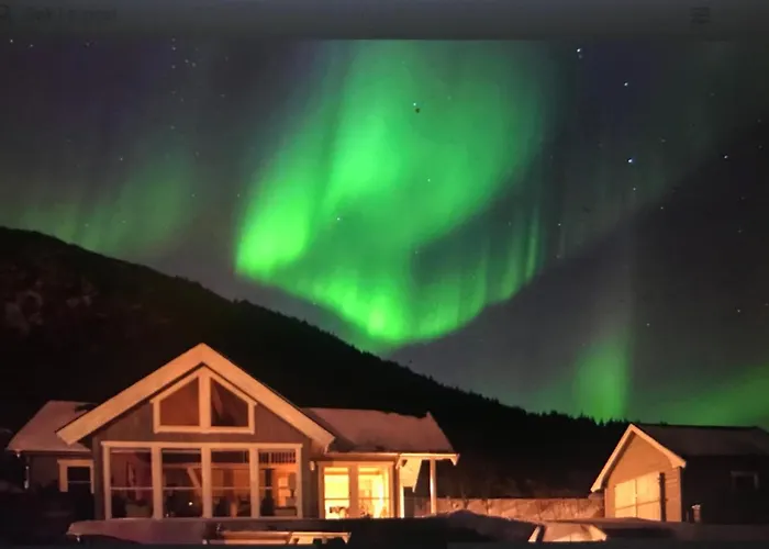 Semesterbostad Panorama Lofoten With Jacuzzi Magic View Offersoya