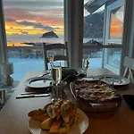 Panorama Lofoten With Jacuzzi Magic View Offersoya